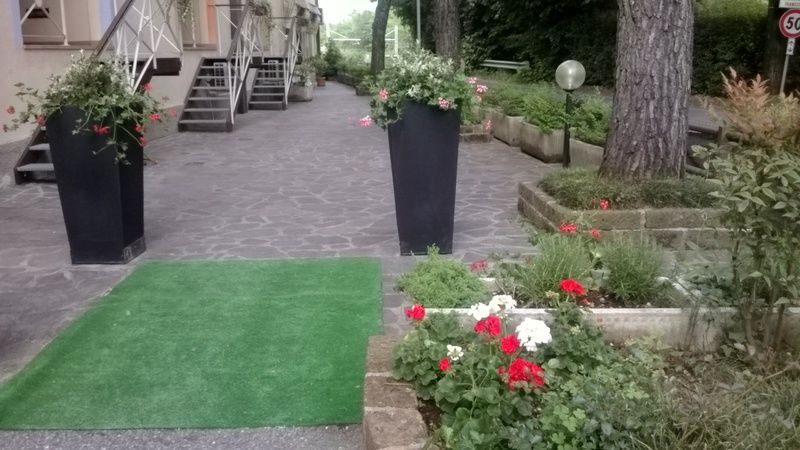 Hotel La Passeggiata Desenzano del Garda Exterior photo